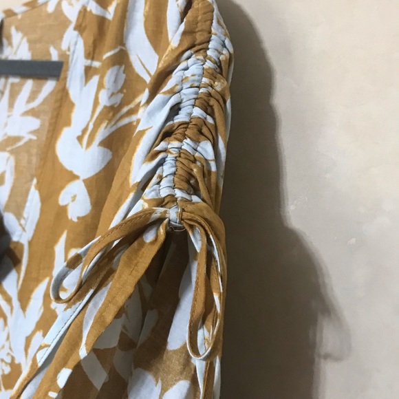 2/$20 Gold Floral Knee Length Tie Sleeve V Neck Summer Dress 2X 3X - Picture 3 of 8